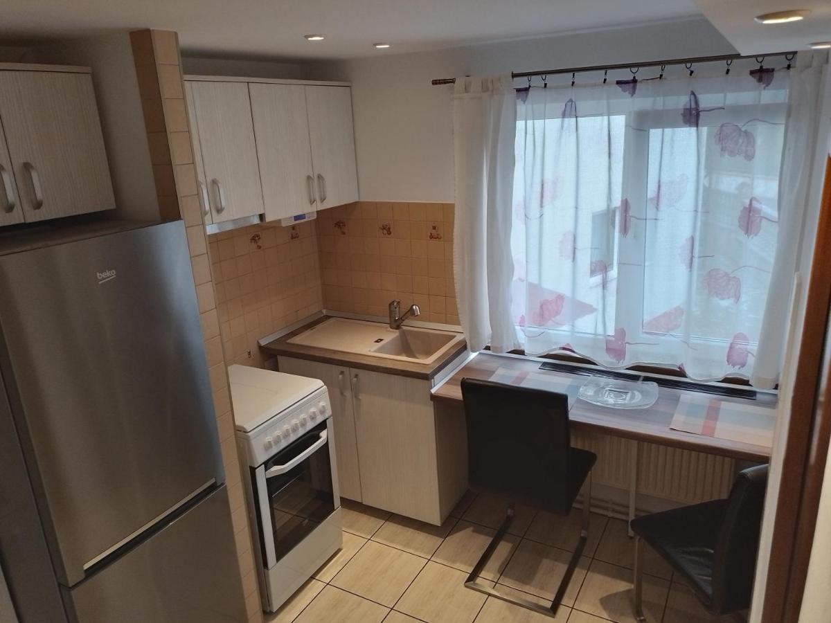 Casa Ultracentral Suceava Villa Eksteriør bilde